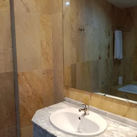 Trafalgar Hotel