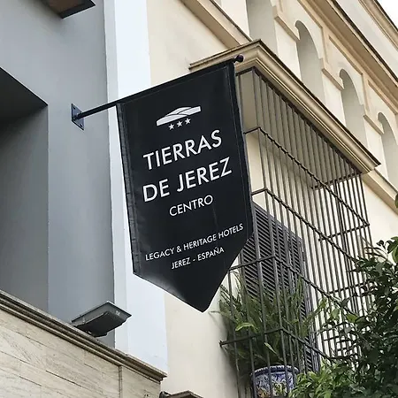 Trafalgar Hotel
