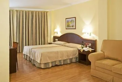 Trafalgar Hotel 3*