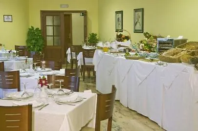 Trafalgar Hotel 3*